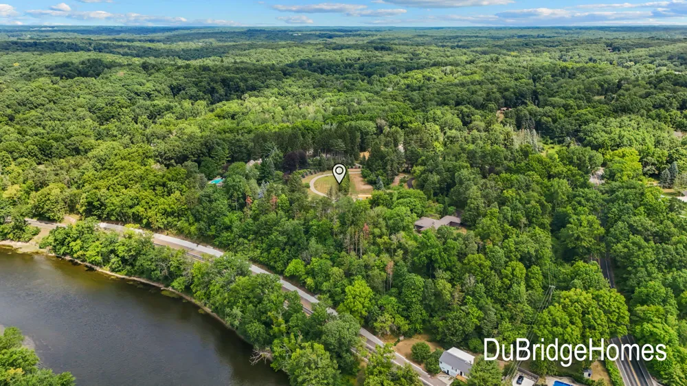 311 Honey Creek Avenue SE Ada Township, MI 49301