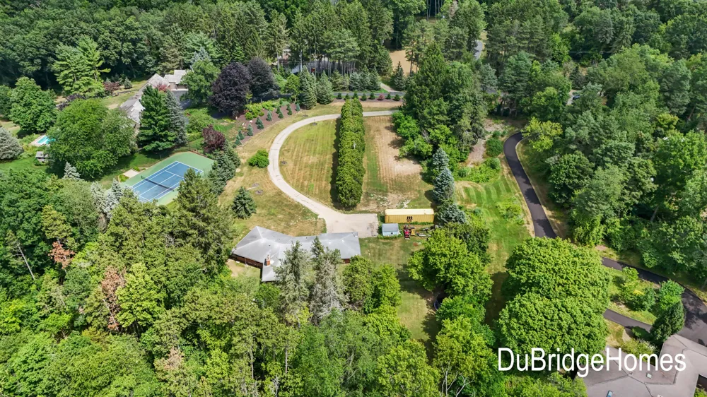 311 Honey Creek Avenue SE Ada Township, MI 49301