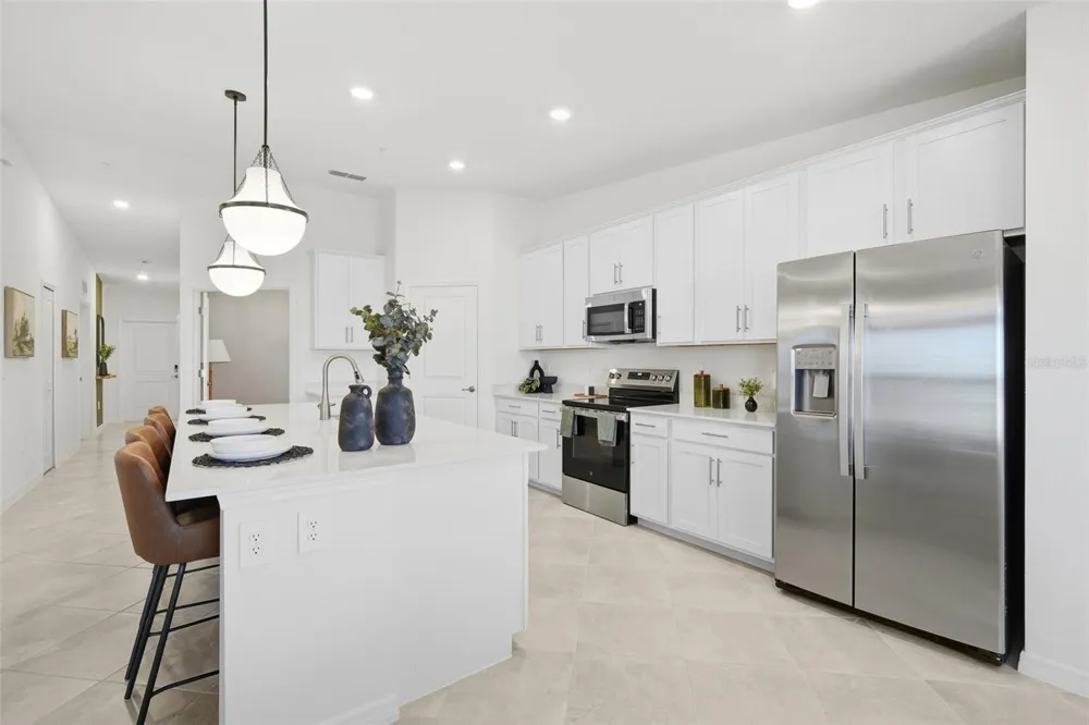 18911 SCALLOP LOOP #103 Lakewood Ranch, FL 34202