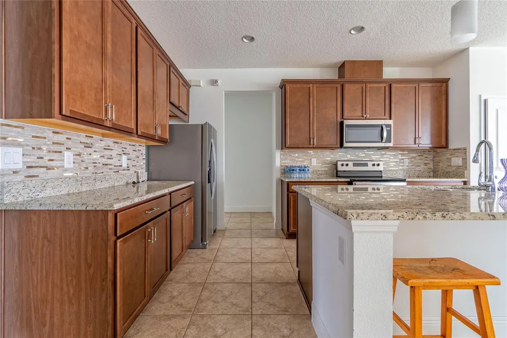 14815 MILFOIL AVENUE Orlando, FL 32827
