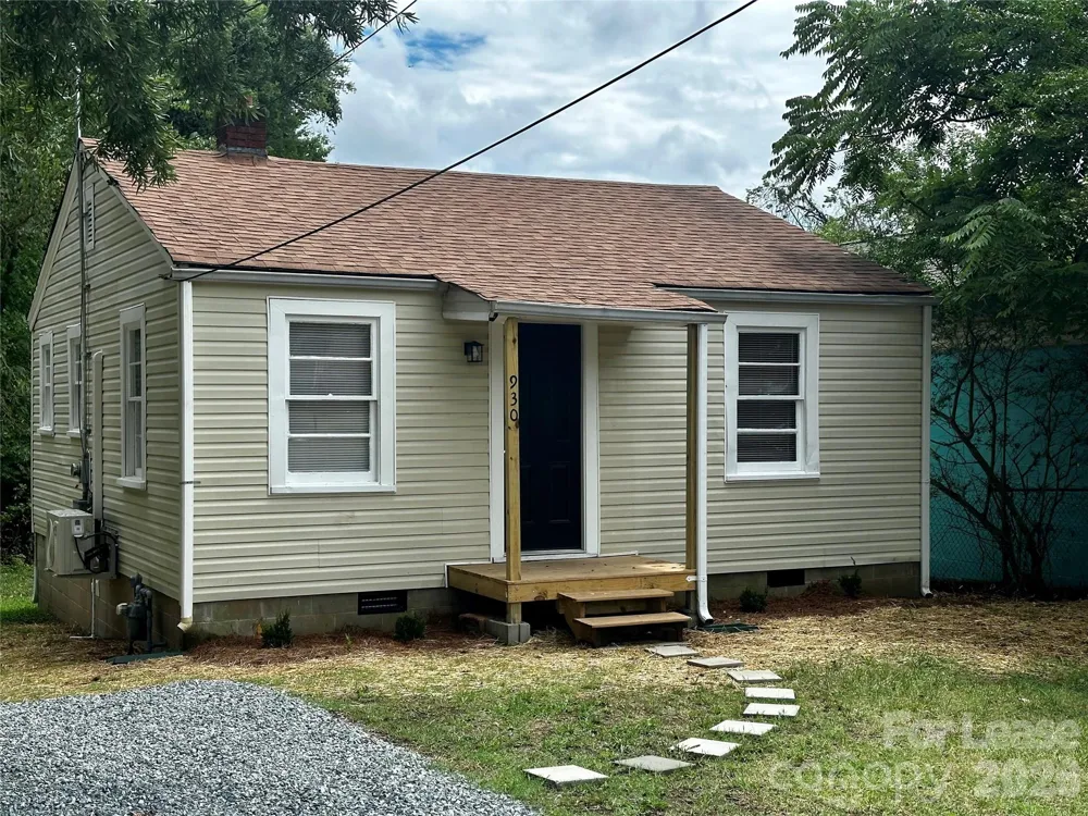 930 Dixie Street Lexington, NC 27292