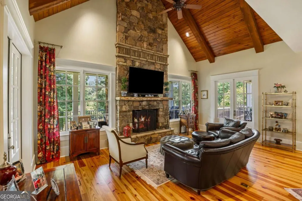 525 N River RD NE Rome, GA 30161