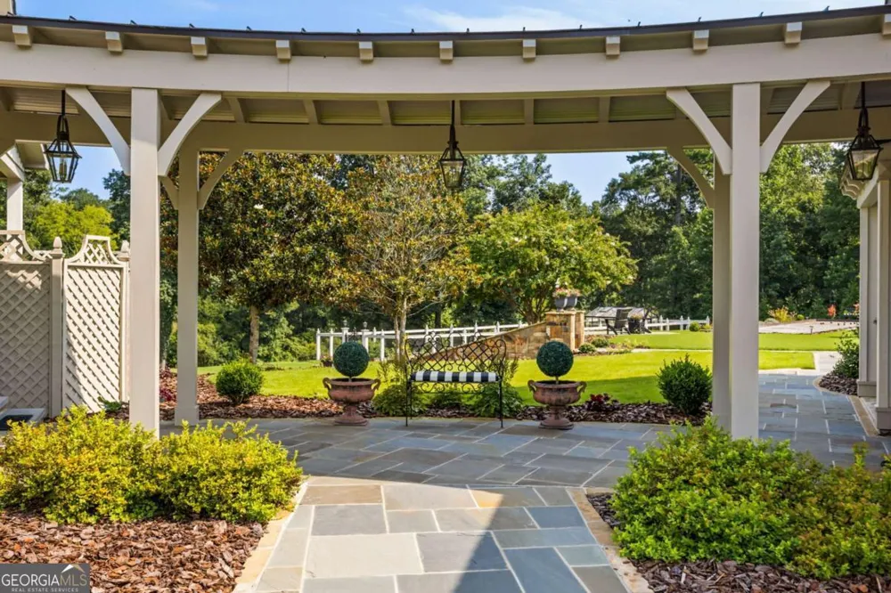 525 N River RD NE Rome, GA 30161