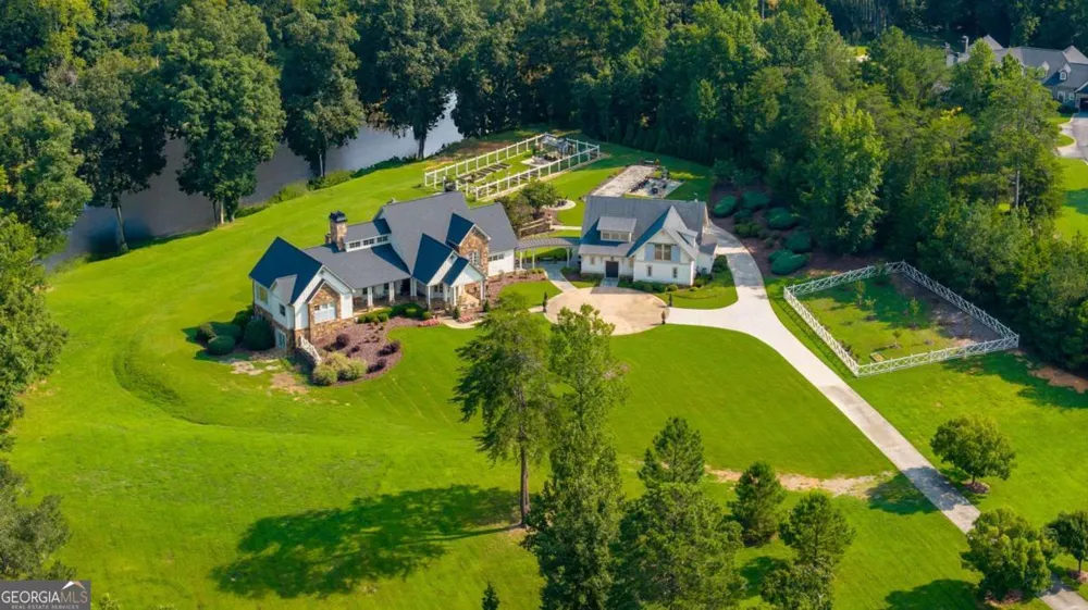 525 N River RD NE Rome, GA 30161