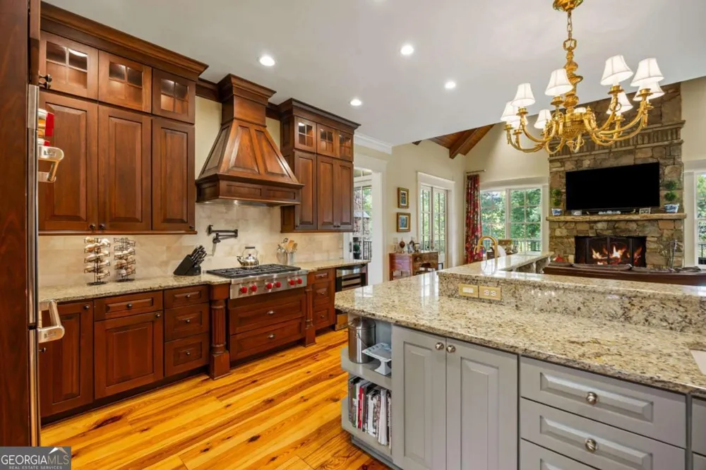 525 N River RD NE Rome, GA 30161