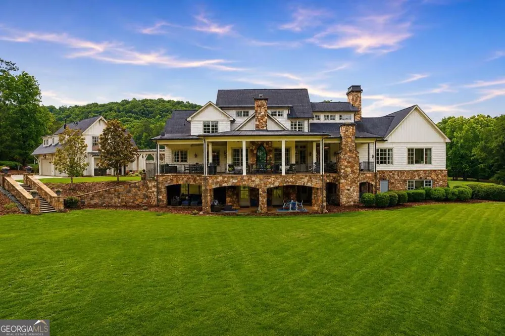 525 N River RD NE Rome, GA 30161