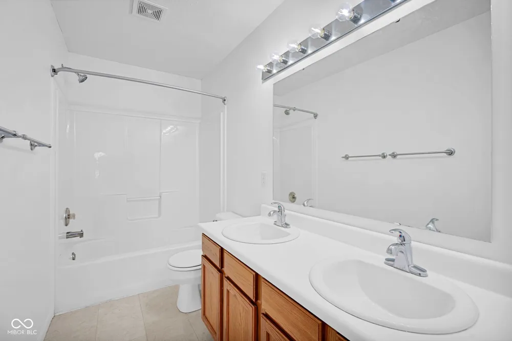 10656 Talisman Drive Noblesville, IN 46060