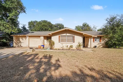 1553 Montclair Drive