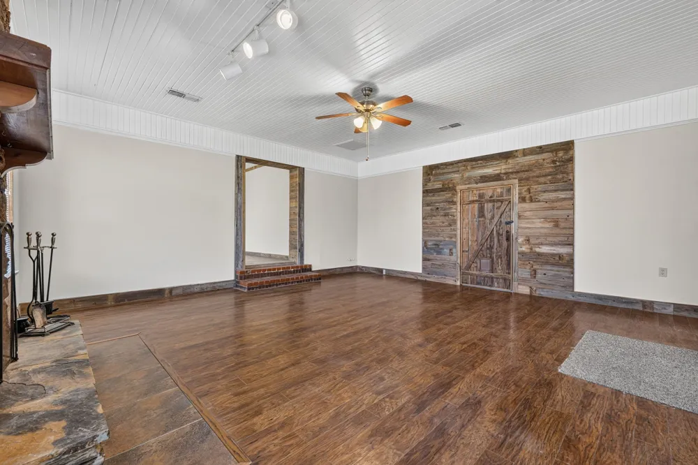 12434 Fm 937 Thornton, TX 76687