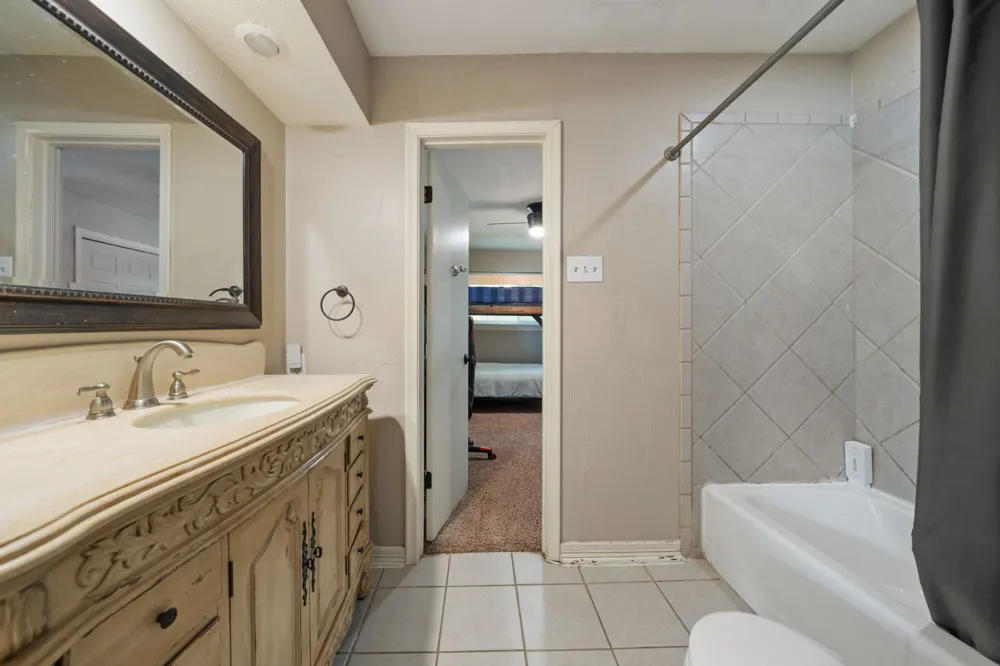 1507 Greenbrier Drive Sherman, TX 75092