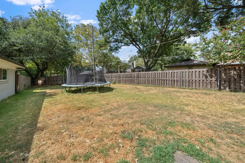 1507 Greenbrier Drive Sherman, TX 75092