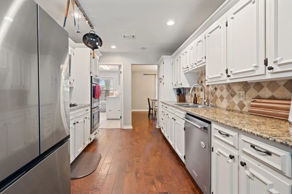 1507 Greenbrier Drive Sherman, TX 75092