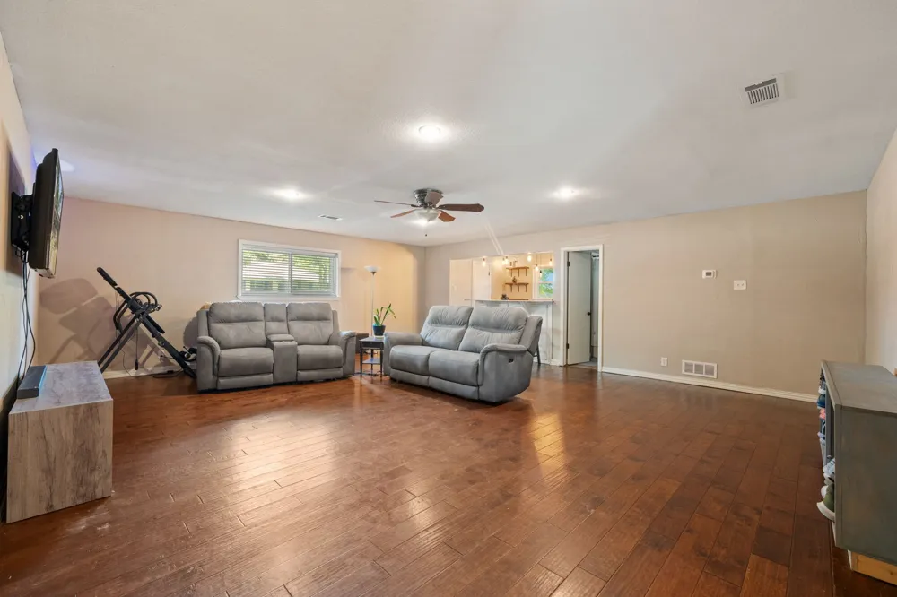 1507 Greenbrier Drive Sherman, TX 75092