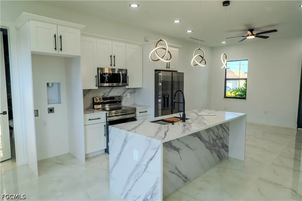 11TH STREET W Lehigh Acres, FL 33971