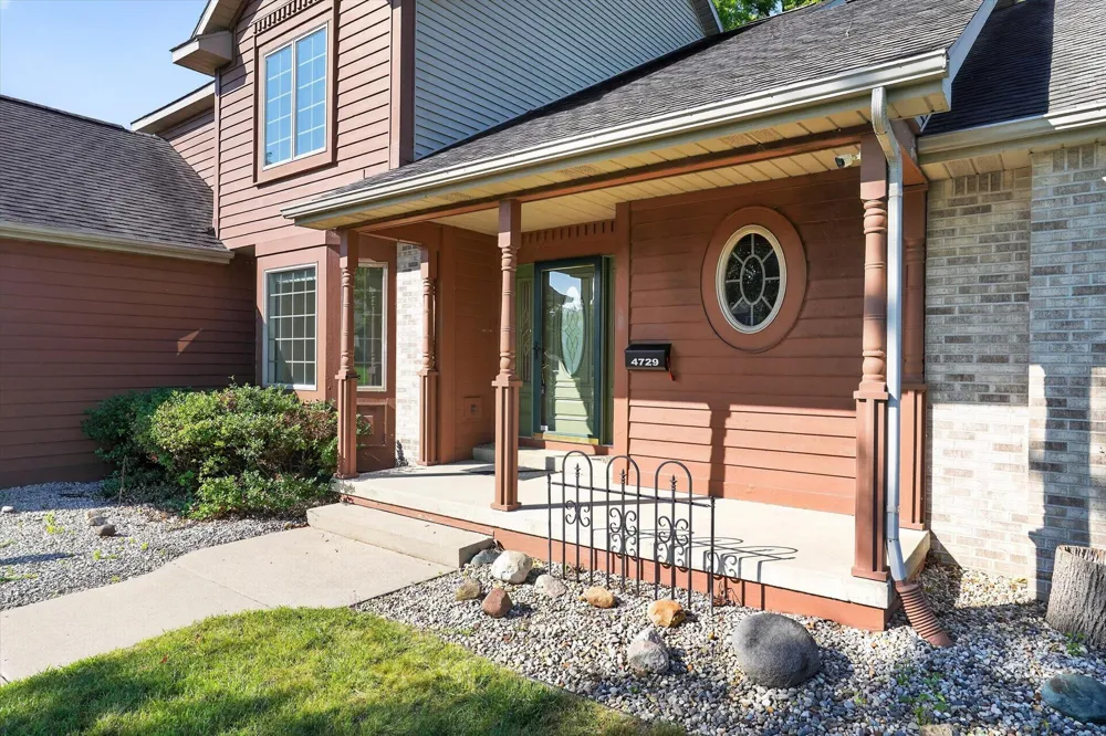 4729 Dimond Way Dimondale, MI 48821