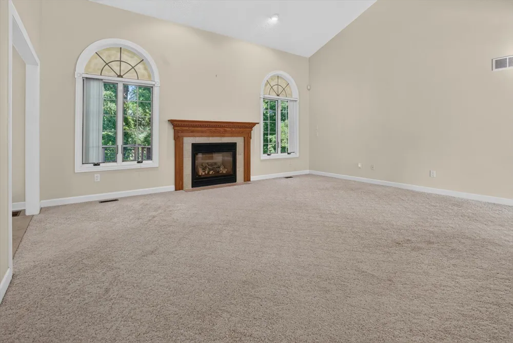 4729 Dimond Way Dimondale, MI 48821