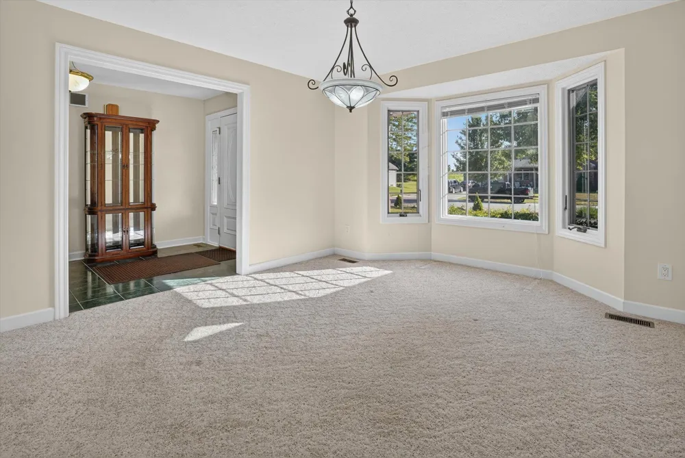 4729 Dimond Way Dimondale, MI 48821