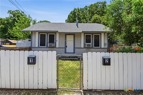 214 E Huff Avenue