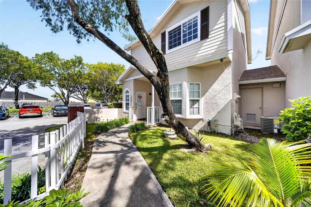 14451 SW 122nd Pl #1102 Miami, FL 33186