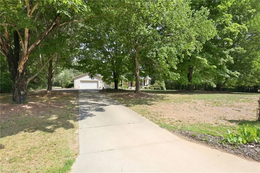 4604 Emmacyn Drive Summerfield, NC 27358