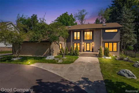 3176 Chambord Drive