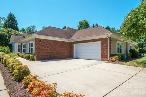 3221 Abbey Walk Lane
