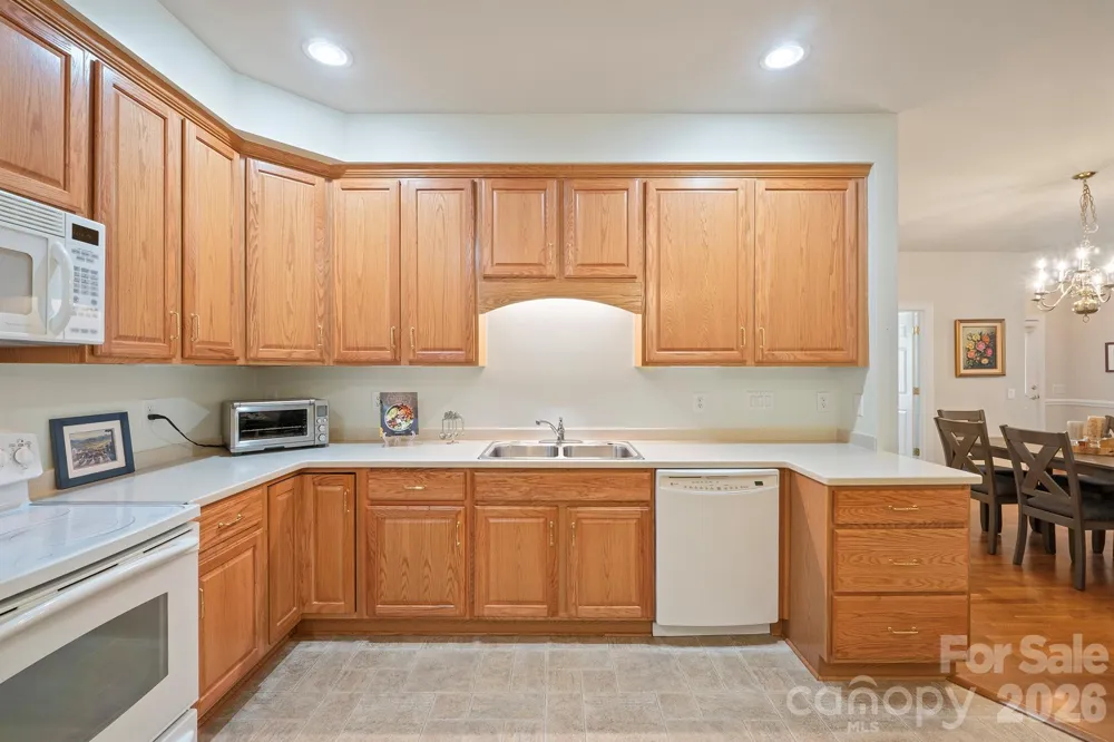3221 Abbey Walk Lane Matthews, NC 28105