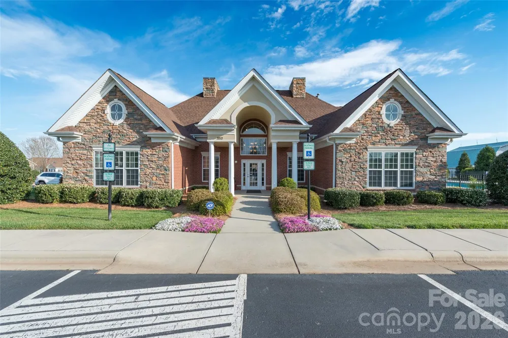 3221 Abbey Walk Lane Matthews, NC 28105