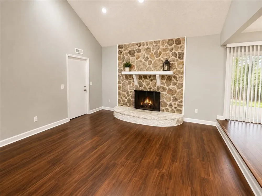 37 Windgate Drive Riverdale, GA 30274