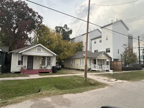 1306 Summer Street