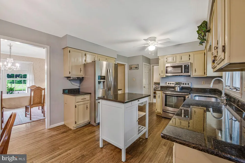 308 SAINT BEES DRIVE Severna Park, MD 21146