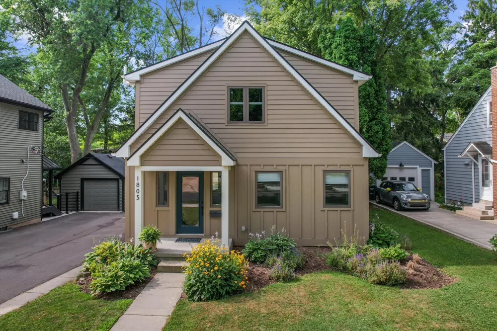 1805 Charlton Avenue Ann Arbor, MI 48103