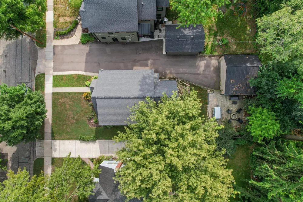 1805 Charlton Avenue Ann Arbor, MI 48103