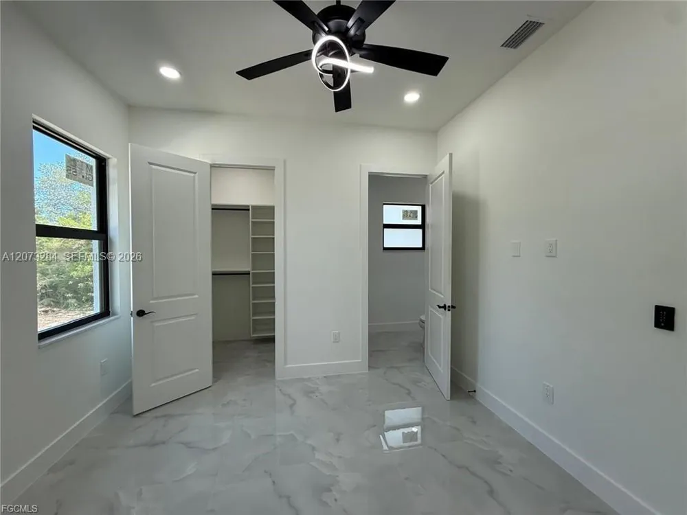 2915 49TH ST W Lehigh Acres, FL 33971