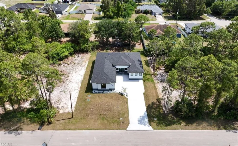 2915 49TH ST W Lehigh Acres, FL 33971