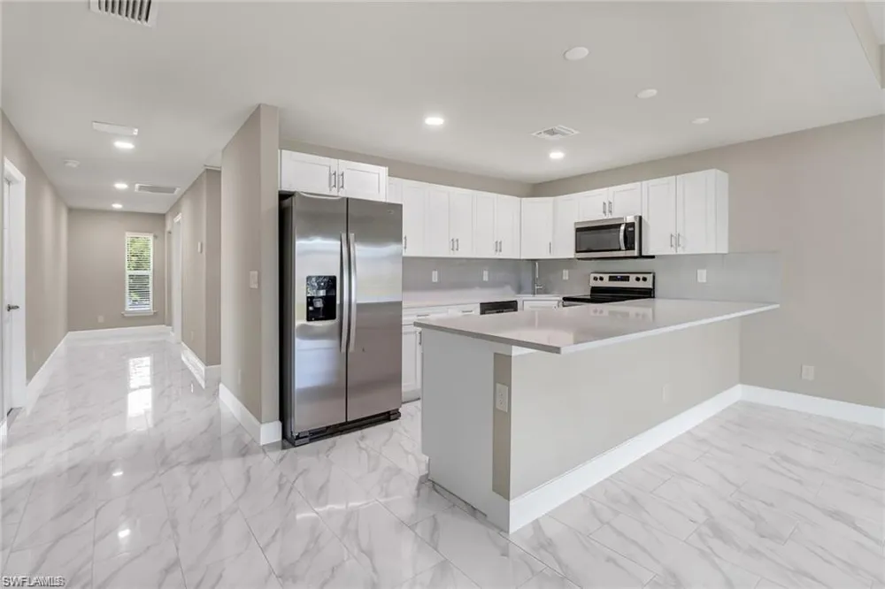 2215 Kenneth Avenue S Lehigh Acres, FL 33973