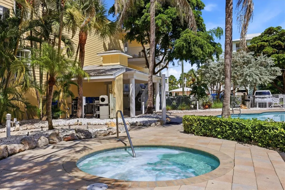 1020 SUN N SEA DRIVE #102 Sarasota, FL 34242