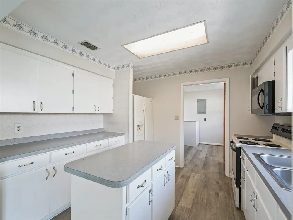 11495 SE 121ST LANE ROAD Belleview, FL 34420