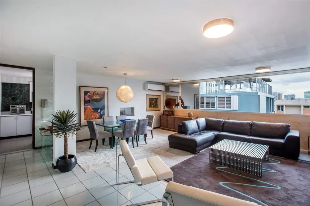 76 Kings Court 76 KINGS COURT #903 San Juan, PR 00907