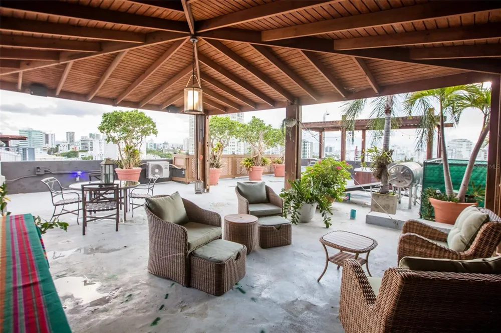 76 Kings Court 76 KINGS COURT #903 San Juan, PR 00907