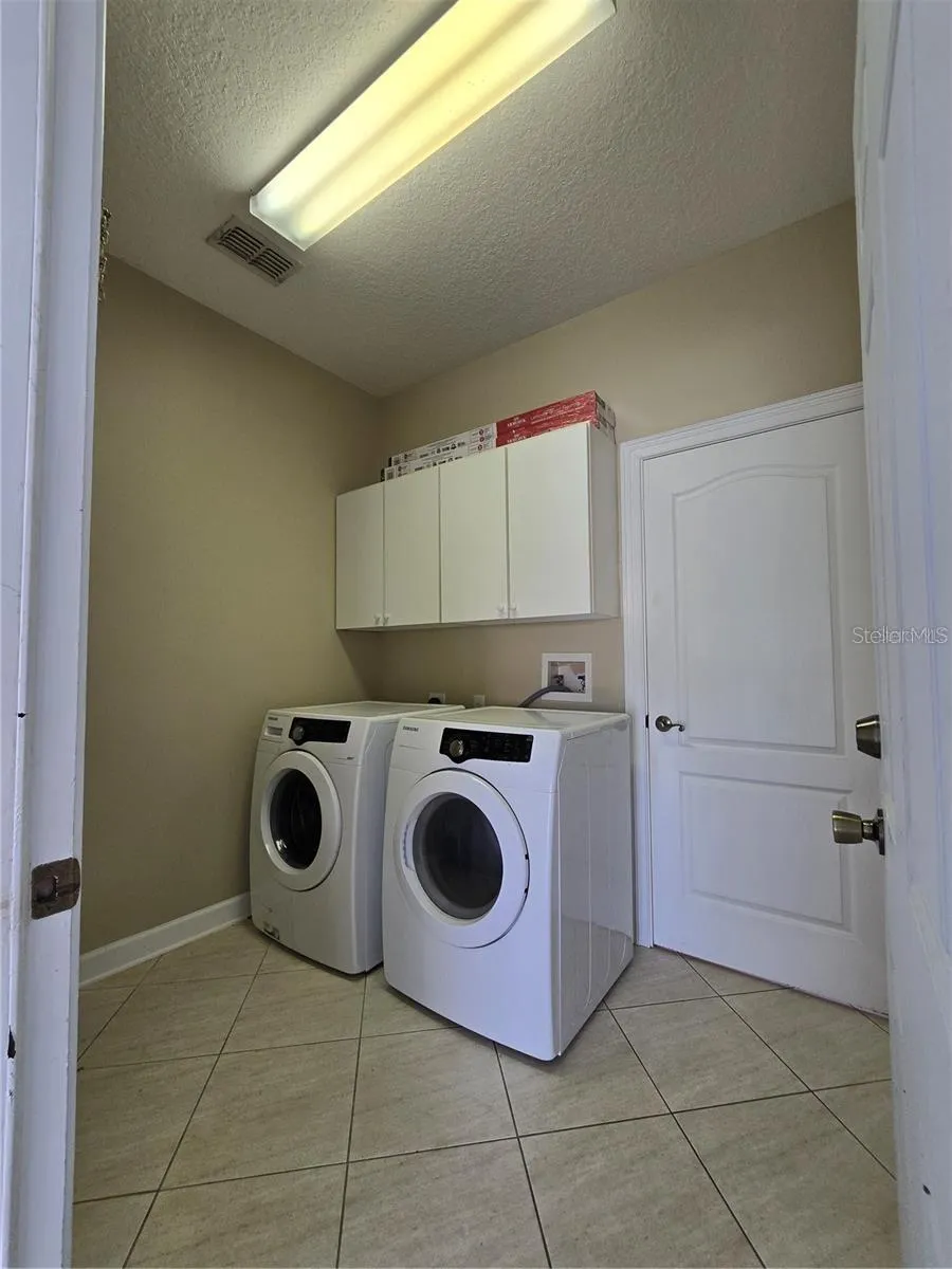 13613 LARSEN LANE Winter Garden, FL 34787