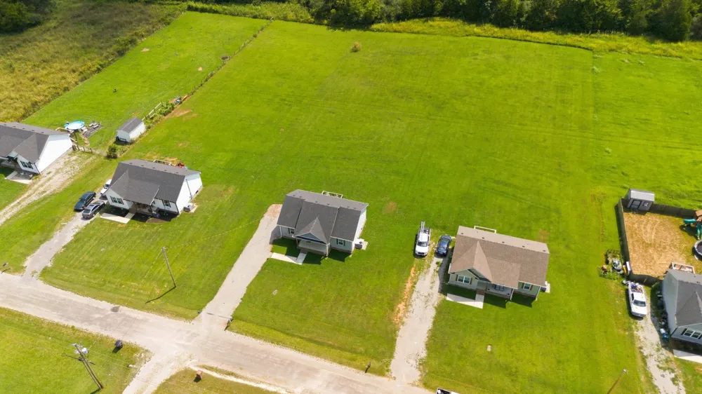 3615 Wynwood Dr Lewisburg, TN 37091