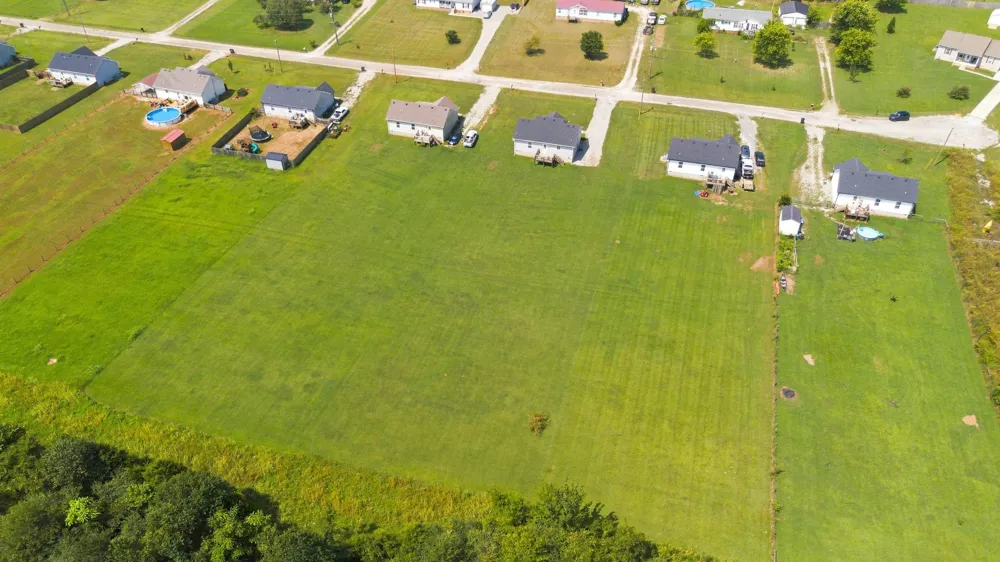 3615 Wynwood Dr Lewisburg, TN 37091