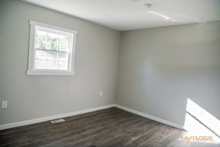 203 Sunset Dr Waverly, TN 37185