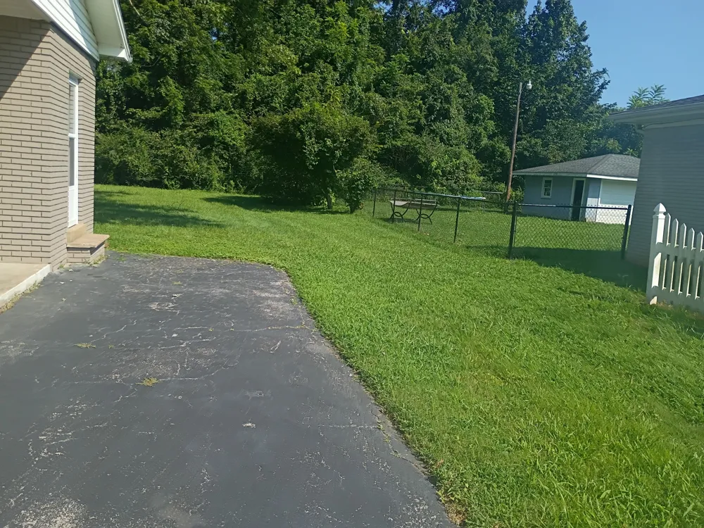 203 Sunset Dr Waverly, TN 37185