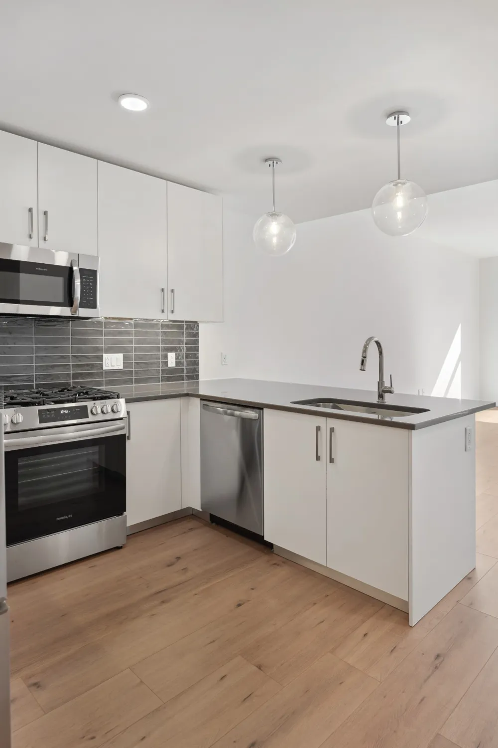 1212 Demonbreun St #A7 Nashville, TN 37203