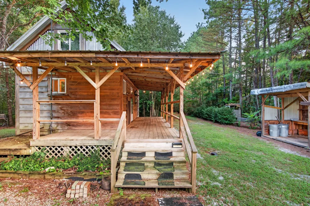 156 Sunshine Mountain Lane Mc Minnville, TN 37110