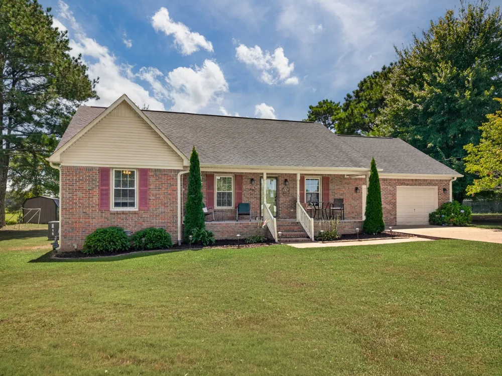 4023 Belle Orchard Dr Fayetteville, TN 37334