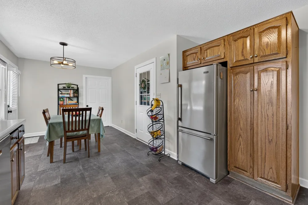 4023 Belle Orchard Dr Fayetteville, TN 37334