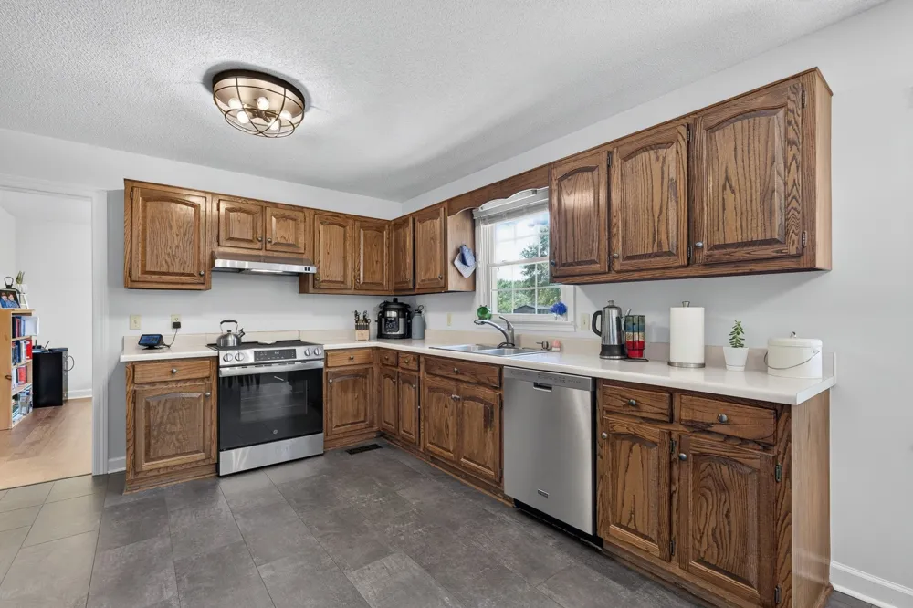 4023 Belle Orchard Dr Fayetteville, TN 37334